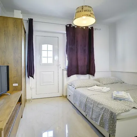 Apartment Diegos Pula