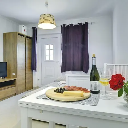 Apartment Diegos Pula